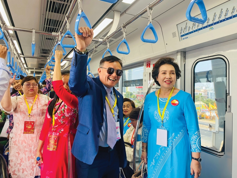 TP.HCM lấy &yacute; kiến về ch&iacute;nh s&aacute;ch miễn, giảm gi&aacute; v&eacute; đi metro, xe bu&yacute;t- Ảnh 2.