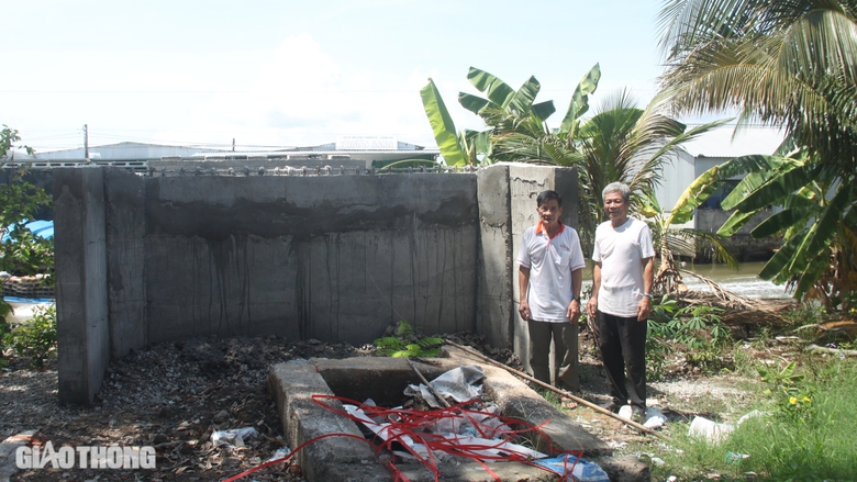 Lão nông ở Bạc Liêu hiến hàng nghìn m2 đất làm đường, xây cầu- Ảnh 3. Lão nông ở Bạc Liêu hiến hàng nghìn m2 đất làm đường, xây cầu- Ảnh 3.