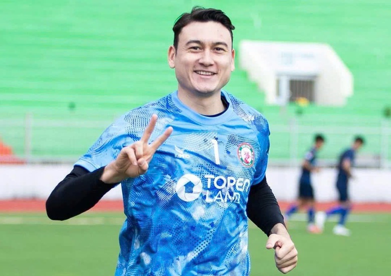 Thủ môn số 1 thời thầy Park gia nhập đội bóng đang gây sốt ở giải hạng Nhất?- Ảnh 1. Thủ môn số 1 thời thầy Park gia nhập đội bóng đang gây sốt ở giải hạng Nhất?- Ảnh 1.