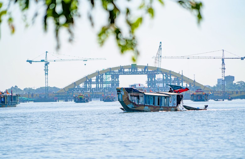 Đ&ocirc;ng đảo người d&acirc;n, du kh&aacute;ch về trẩy hội điện Huệ Nam ở Cố đ&ocirc; Huế- Ảnh 7.