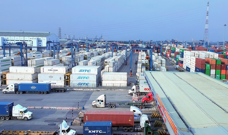 Cảng biển thiệt hại lớn v&igrave; container tồn đọng- Ảnh 1.