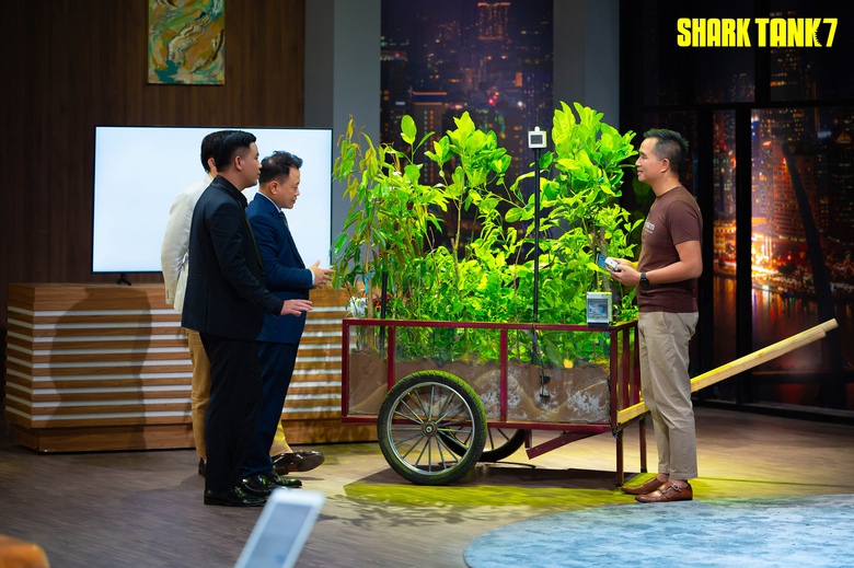 Startup c&oacute; cảm biến đo dinh dưỡng đất khiến Shark Hưng v&agrave; Shark Th&aacute;i cạnh tranh- Ảnh 3.