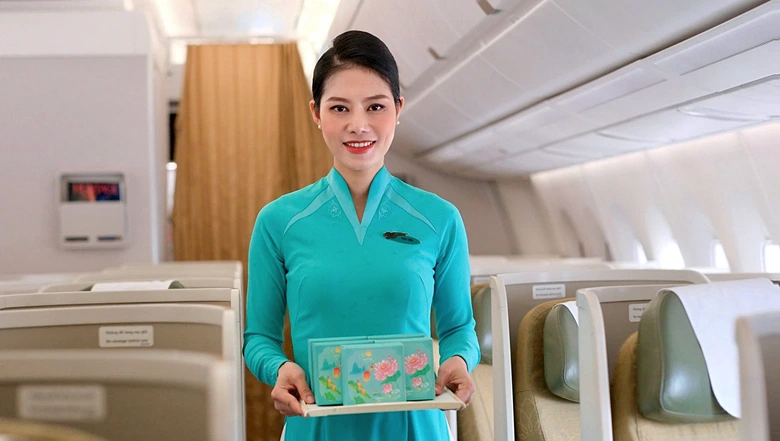 Kh&aacute;ch bay Vietnam Airlines được thưởng thức b&aacute;nh trung thu đặc biệt- Ảnh 1.
