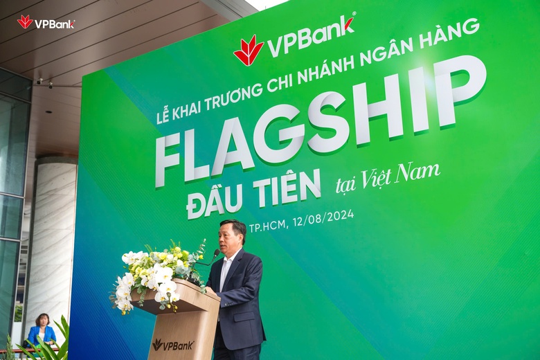 VPBank khai trương chi nhánh Flagship ngân hàng đầu tiên tại Việt Nam- Ảnh 2. VPBank khai trương chi nhánh Flagship ngân hàng đầu tiên tại Việt Nam- Ảnh 2.