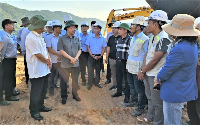 Khắc phục sụt trượt, vượt kh&oacute; khăn đảm bảo tiến độ cao tốc qua Ph&uacute; Y&ecirc;n- Ảnh 3.