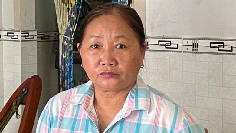 C&agrave; Mau: Bắt giam nguy&ecirc;n chủ tịch UBND x&atilde; điều tra h&agrave;nh vi lừa đảo- Ảnh 1.