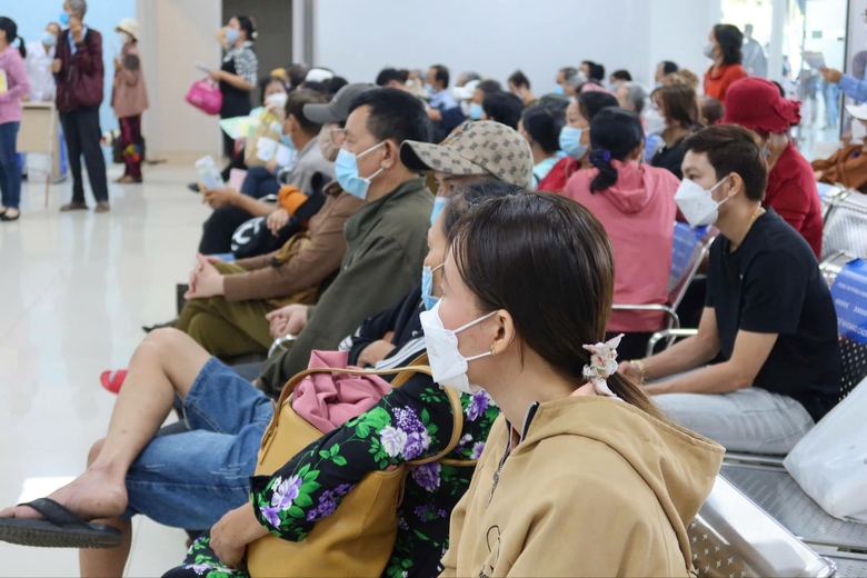 TP.HCM gặp vướng trong đấu thầu thuốc v&agrave; vật tư y tế- Ảnh 2.