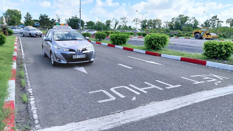 Học l&aacute;i xe &ocirc; t&ocirc; ở Đồng Th&aacute;p c&oacute; g&igrave; đặc biệt?- Ảnh 4.