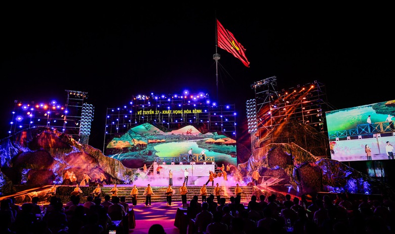 &Acirc;m vang &ldquo;Vĩ tuyến 17 - Kh&aacute;t vọng h&ograve;a b&igrave;nh&rdquo;- Ảnh 5.