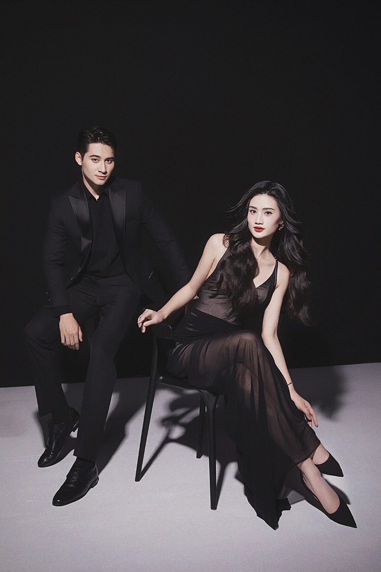 Đọ nhan sắc, v&oacute;c d&aacute;ng của nam vương v&agrave; Hoa hậu Thế giới Việt Nam khi đứng chung khung h&igrave;nh- Ảnh 2.