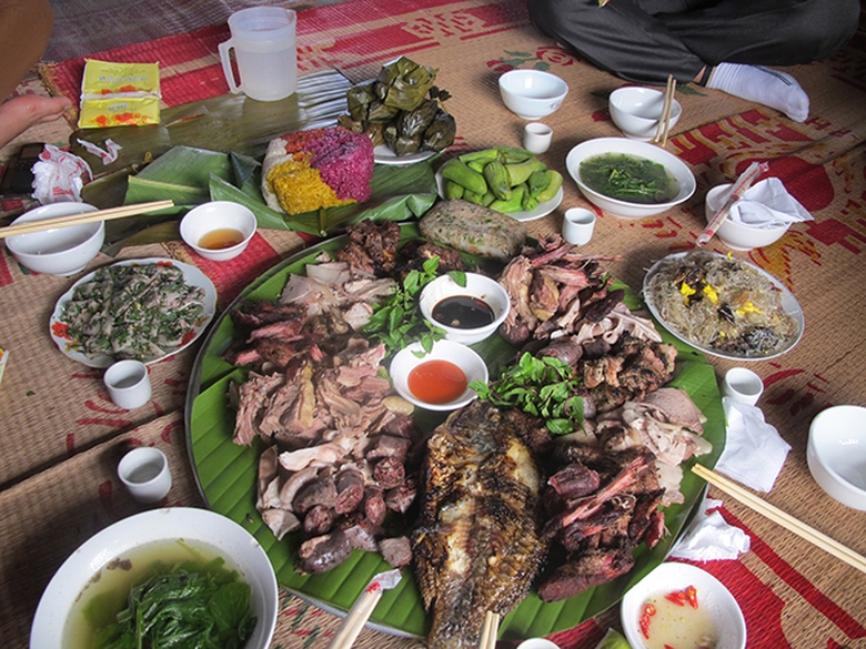 M&oacute;n ăn nhất định c&oacute; trong dịp rằm th&aacute;ng Bảy của người d&acirc;n tộc thiểu số ở Y&ecirc;n B&aacute;i - Ảnh 4.