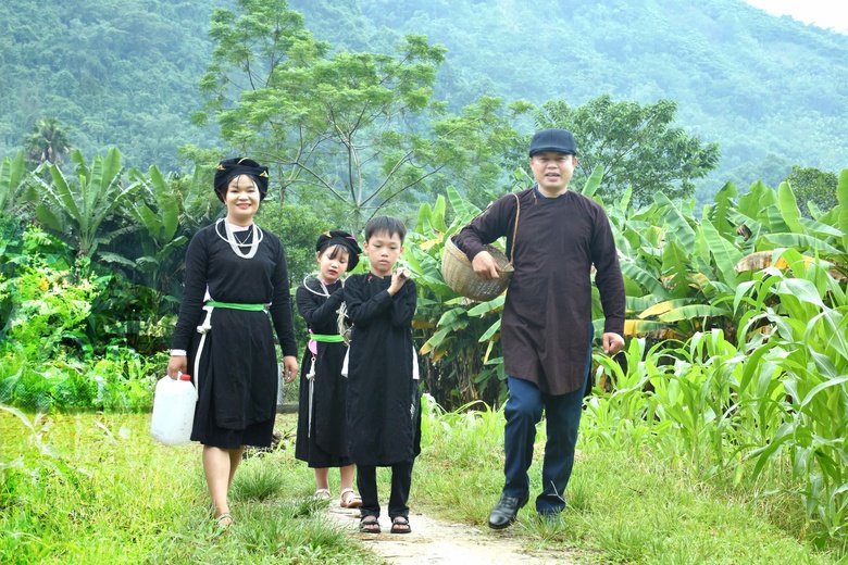 M&oacute;n ăn nhất định c&oacute; trong dịp rằm th&aacute;ng Bảy của người d&acirc;n tộc thiểu số ở Y&ecirc;n B&aacute;i - Ảnh 3.