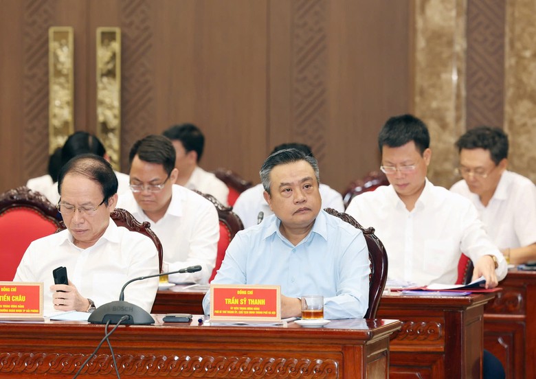 Thủ tướng: Ho&agrave;n thiện thủ tục để nhanh l&agrave;m đường sắt Nam Thăng Long - Trần Hưng Đạo- Ảnh 2.