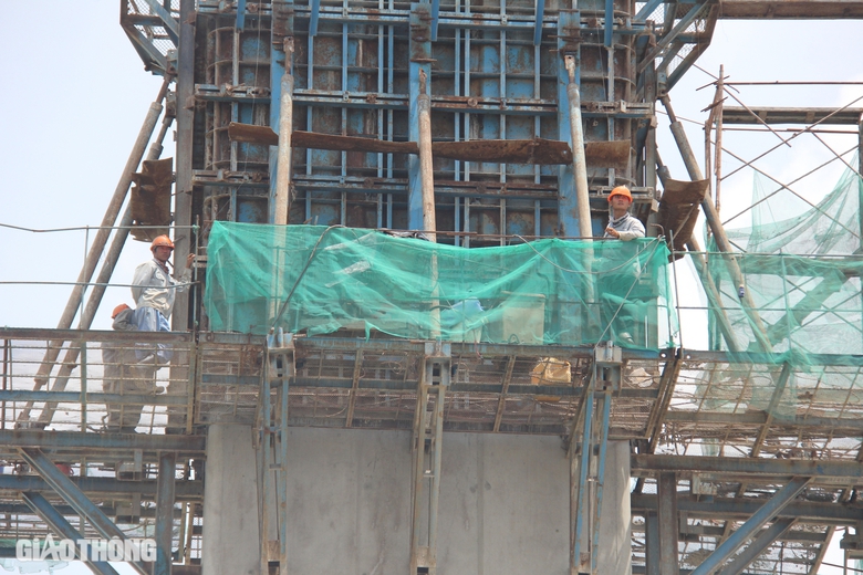 Ngắm cầu Nhơn Trạch nối TP.HCM với Đồng Nai sắp hợp long v&agrave;o th&aacute;ng 1/2025- Ảnh 8.