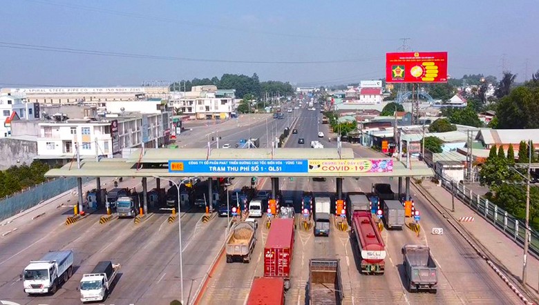 V&igrave; sao chưa th&aacute;o dỡ c&aacute;c trạm thu ph&iacute; tr&ecirc;n QL51?- Ảnh 1.