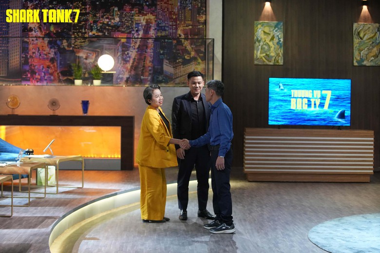 Shark Th&aacute;i chốt deal 15 tỷ với anh n&ocirc;ng d&acirc;n l&agrave;m ống h&uacute;t- Ảnh 5.