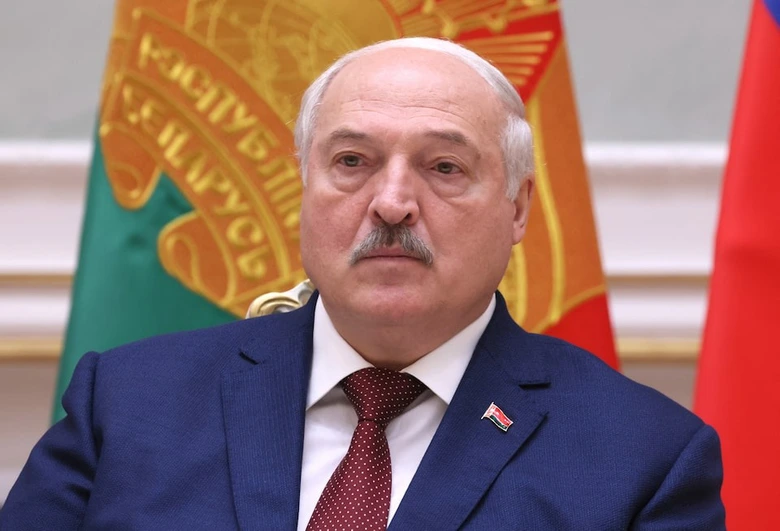 Belarus điều 1/3 lực lượng vũ trang tới bi&ecirc;n giới với Ukraine- Ảnh 1.