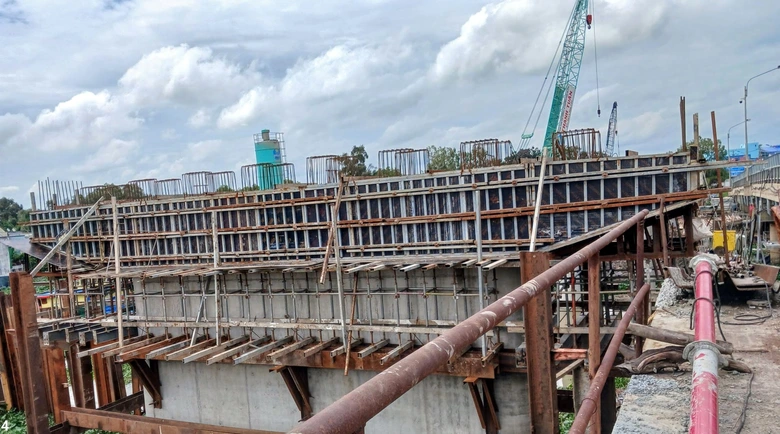 Lụt tiến độ do vướng GPMB, 8 c&acirc;y cầu đang tăng tốc thi c&ocirc;ng- Ảnh 1.