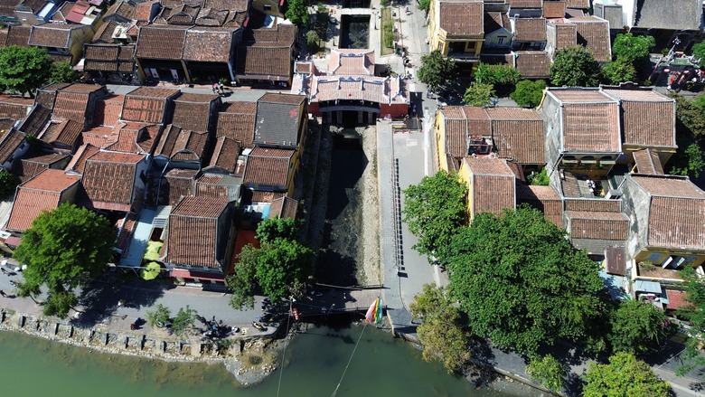 Chùa Cầu đón hàng nghìn lượt du khách sau trùng tu- Ảnh 7. Chùa Cầu đón hàng nghìn lượt du khách sau trùng tu- Ảnh 7.