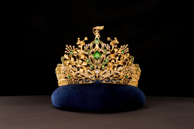 Tiara Á hậu 1 Tiara Á hậu 1