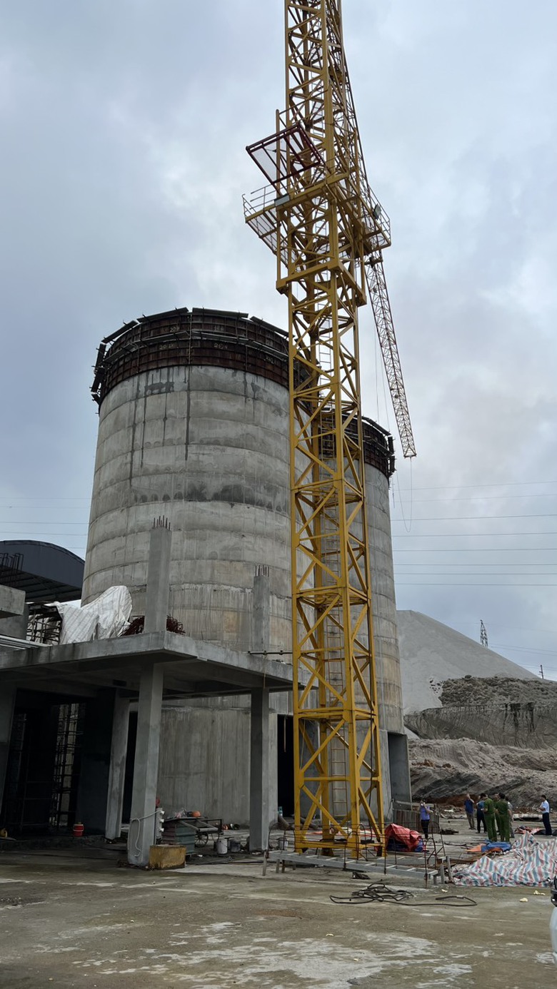 L&agrave;o Cai: Tai nạn trong khu c&ocirc;ng nghiệp khiến 2 người chết, 4 người bị thương- Ảnh 2.
