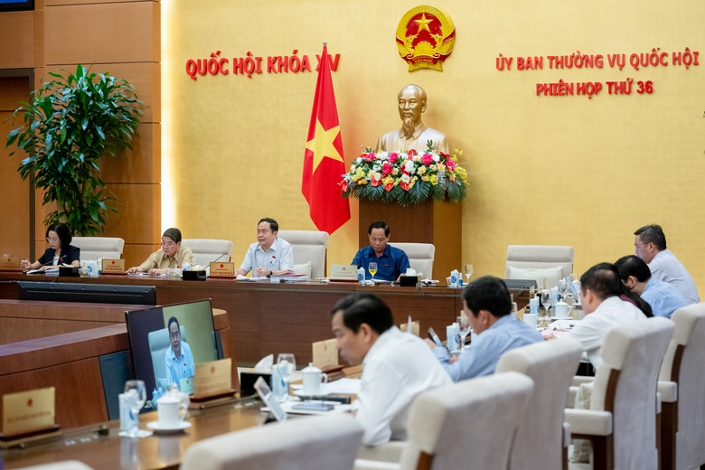 Chủ tịch Quốc hội: Đ&atilde; c&oacute; thời gian tồn tại thực trạng học theo phong tr&agrave;o- Ảnh 2.
