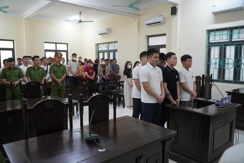 V&igrave; sao t&ograve;a ho&atilde;n x&eacute;t xử 5 cầu thủ H&agrave; Tĩnh "mở tiệc" ma t&uacute;y trong kh&aacute;ch sạn?- Ảnh 1.