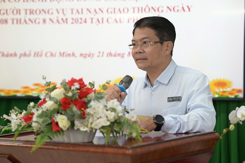 TP.HCM: Khen thưởng 7 cá nhân dũng cảm cứu người trong vụ tai nạn cầu Phú Mỹ- Ảnh 1. TP.HCM: Khen thưởng 7 cá nhân dũng cảm cứu người trong vụ tai nạn cầu Phú Mỹ- Ảnh 1.