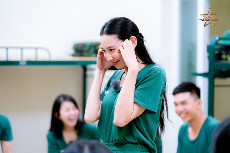 Sao nhập ngũ 2024 tập 3: Th&ugrave;y Ti&ecirc;n, Jun Vũ "so găng" độ dễ thương- Ảnh 1.