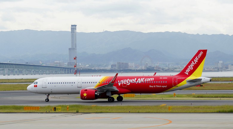 Vietjet khuyến mại 20% gi&aacute; v&eacute; mừng h&agrave;nh kh&aacute;ch thứ 200 triệu- Ảnh 1.
