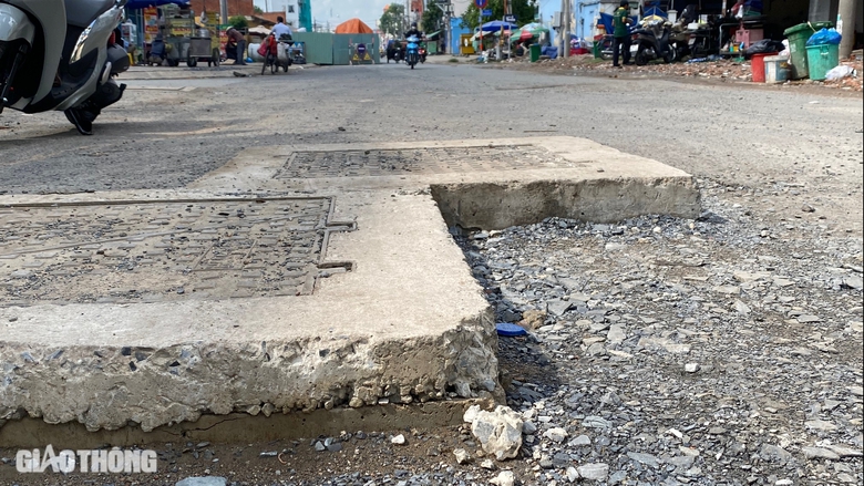 Đường v&agrave;o s&acirc;n bay T&acirc;n Sơn Nhất chưa đầy 1km c&oacute; 5 dự &aacute;n thi c&ocirc;ng đan xen- Ảnh 7.