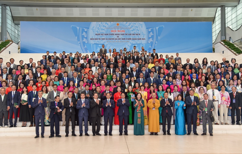 Hơn 400 kiều b&agrave;o dự "Hội nghị Di&ecirc;n Hồng" hiến kế ph&aacute;t triển đất nước- Ảnh 3.