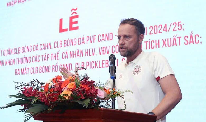 CLB C&ocirc;ng an H&agrave; Nội muốn ẵm trọn c&uacute; đ&uacute;p danh hiệu quốc nội- Ảnh 1.