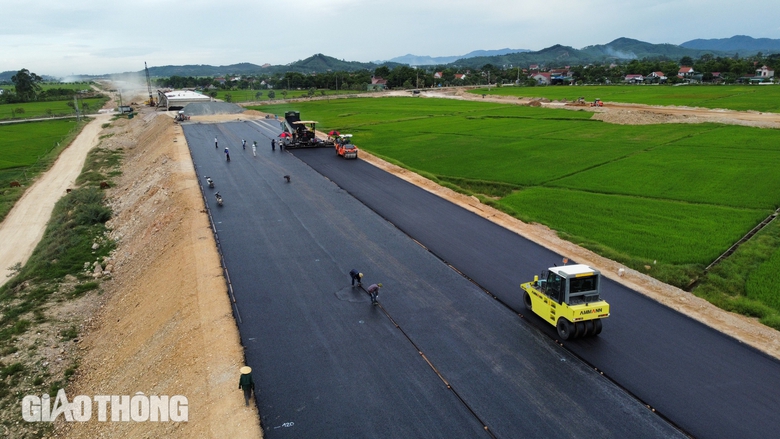 Dự &aacute;n cao tốc qua H&agrave; Tĩnh dự kiến th&ocirc;ng xe kỹ thuật tuyến ch&iacute;nh cuối năm 2024- Ảnh 4.
