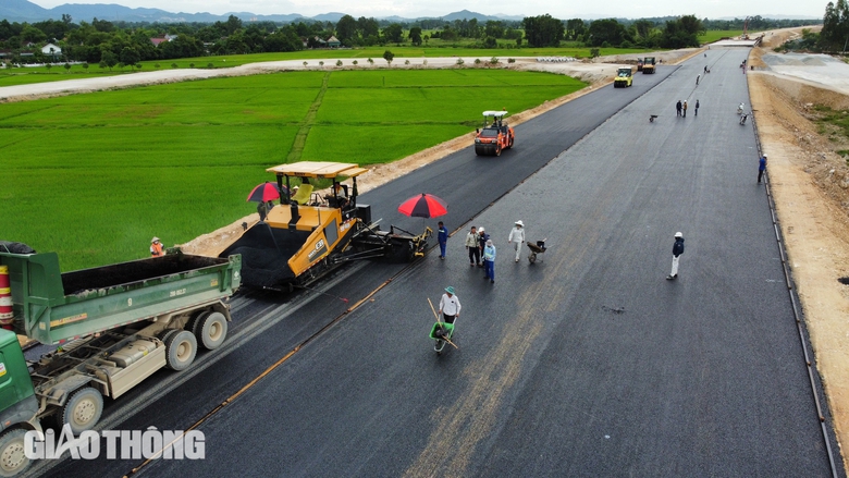 Dự &aacute;n cao tốc qua H&agrave; Tĩnh dự kiến th&ocirc;ng xe kỹ thuật tuyến ch&iacute;nh cuối năm 2024- Ảnh 6.