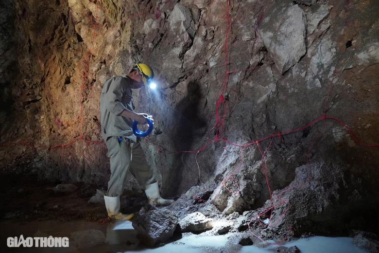 Theo chân những công nhân đào hầm Sơn Triệu trên cao tốc Quy Nhơn - Chí Thạnh- Ảnh 3. Theo chân những công nhân đào hầm Sơn Triệu trên cao tốc Quy Nhơn - Chí Thạnh- Ảnh 3.