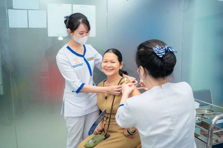VNVC tăng tốc bao phủ vắc-xin, mở th&ecirc;m trung t&acirc;m ti&ecirc;m chủng chuy&ecirc;n s&acirc;u thứ 192- Ảnh 2.
