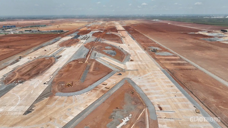 Kiến nghị đ&aacute;nh gi&aacute; lại tư c&aacute;ch hợp lệ nh&agrave; thầu g&oacute;i thầu 4.7 s&acirc;n bay Long Th&agrave;nh- Ảnh 1.