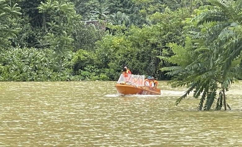 Đi ăn cỗ về trong đ&ecirc;m, hai người ở Cao Bằng bị lũ cuốn tr&ocirc;i- Ảnh 1.