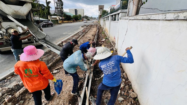 G&oacute;i thầu quan trọng nhất đường nối Trần Quốc Ho&agrave;n - Cộng H&ograve;a sắp th&ocirc;ng xe- Ảnh 4.