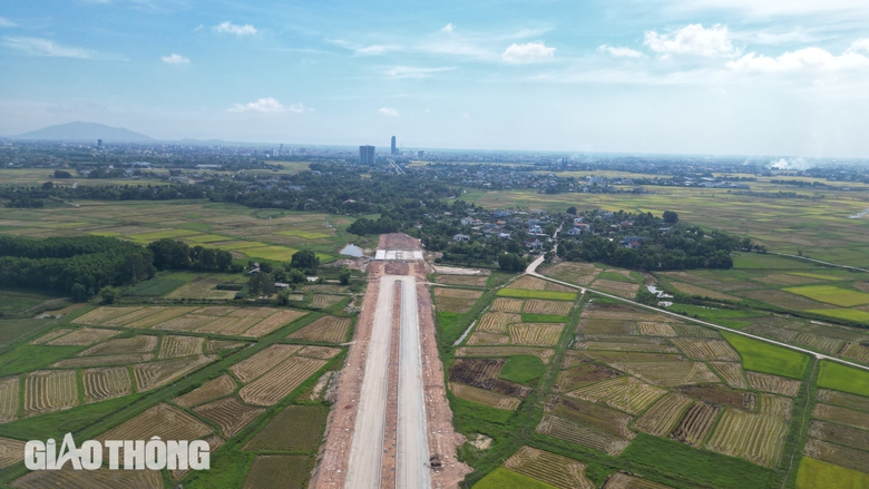 Đường hơn 570 tỷ ở H&agrave; Tĩnh kh&oacute; về đ&iacute;ch đ&uacute;ng hẹn v&igrave; chậm t&aacute;i định cư- Ảnh 5.