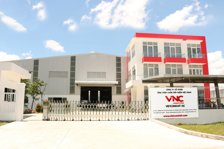 Vietconduit ti&ecirc;n phong trong sản xuất ống ruột g&agrave; l&otilde;i th&eacute;p đạt QCVN 16:2023/BXD- Ảnh 3.