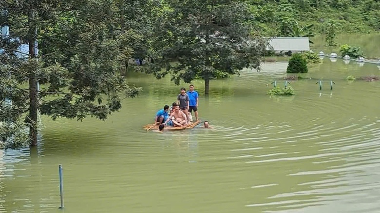 Nhiều trường học tại Cao Bằng vẫn ngập s&acirc;u trước thềm năm học mới- Ảnh 1.