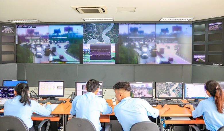 &ldquo;Đi tắt đ&oacute;n đầu&rdquo; x&acirc;y dựng hệ thống ITS tr&ecirc;n cao tốc- Ảnh 3.