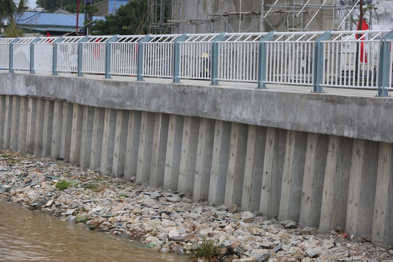 Ngắm tượng đ&agrave;i "Con t&agrave;u tập kết ra Bắc" ở Sầm Sơn- Ảnh 13.