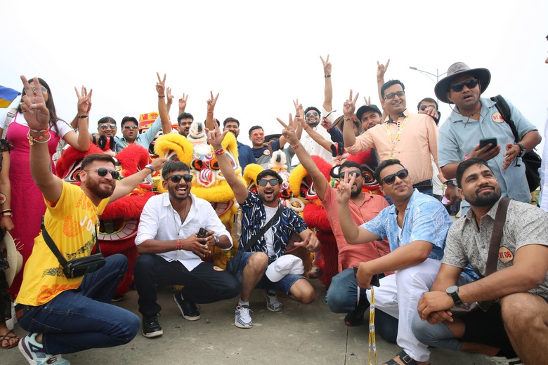 Hậu trường chuyện đi lại, bếp núc cho đoàn 4.500 khách của tỷ phú Ấn Độ đến Việt Nam- Ảnh 1. Hậu trường chuyện đi lại, bếp núc cho đoàn 4.500 khách của tỷ phú Ấn Độ đến Việt Nam- Ảnh 1.