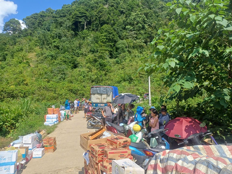 Mưa lũ tại Cao Bằng: Sau 1 tuần, vẫn c&ograve;n 37 hộ d&acirc;n bị c&ocirc; lập- Ảnh 6.