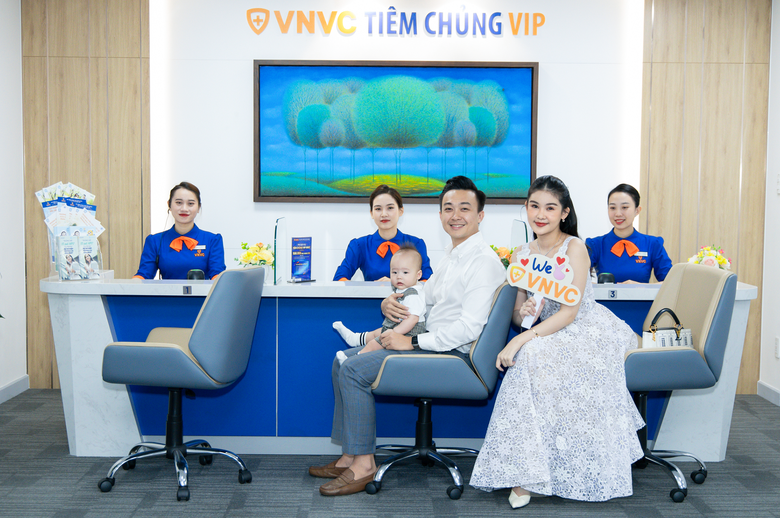 VNVC 8 năm mang vắc-xin chất lượng cao đến người d&acirc;n- Ảnh 1.