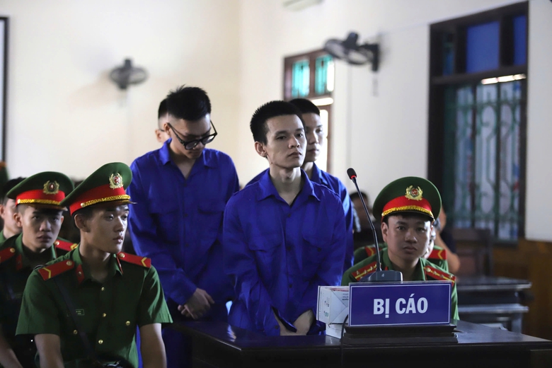 Kẻ đ&acirc;m đại &uacute;y c&ocirc;ng an tử vong bị tuy&ecirc;n &aacute;n tử h&igrave;nh- Ảnh 1.