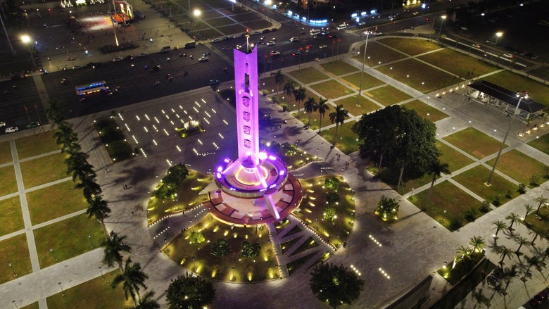 Đà Nẵng khánh thành quảng trường trăm tỷ chào mừng Quốc khánh- Ảnh 2. Đà Nẵng khánh thành quảng trường trăm tỷ chào mừng Quốc khánh- Ảnh 2.